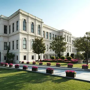 5* Отель Four Seasons At The Bosphorus